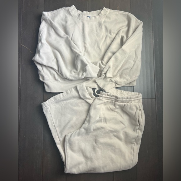 Tops - Old Navy SoComfy Cream Sweats Set